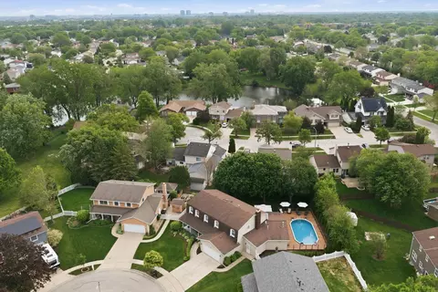 877 N Dovington Dr, Hoffman Estates, IL 60169 photo 58