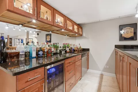 877 N Dovington Dr, Hoffman Estates, IL 60169 photo 47