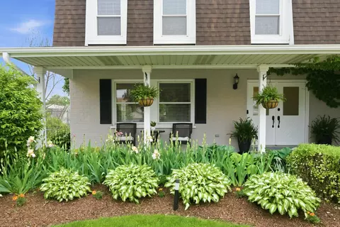 877 N Dovington Dr, Hoffman Estates, IL 60169 photo 3