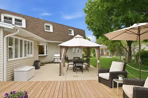 877 N Dovington Dr, Hoffman Estates, IL 60169 photo 35