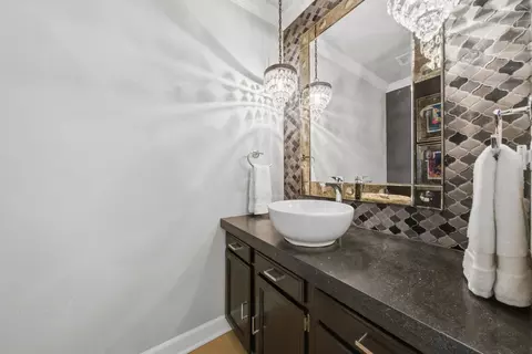 877 N Dovington Dr, Hoffman Estates, IL 60169 photo 21