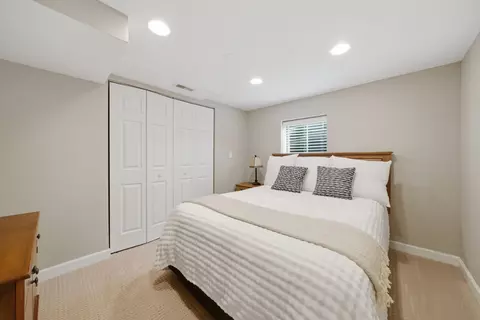 877 N Dovington Dr, Hoffman Estates, IL 60169 photo 51