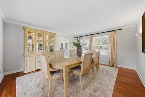 877 N Dovington Dr, Hoffman Estates, IL 60169 photo 8