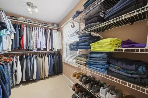 877 N Dovington Dr, Hoffman Estates, IL 60169 photo 27