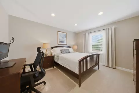 877 N Dovington Dr, Hoffman Estates, IL 60169 photo 36