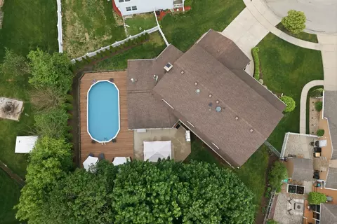 877 N Dovington Dr, Hoffman Estates, IL 60169 photo 57