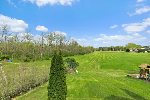 Exterior - 919 Spring Dr, Marengo, IL 60152 photo 4 of 5