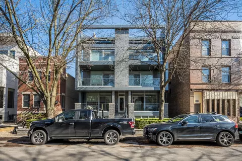 2136 W Lyndale St #1W, Chicago, IL 60647