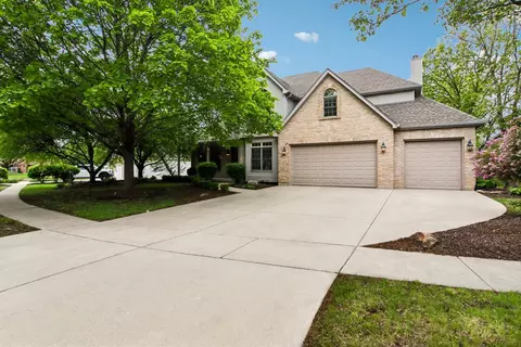 328 Ash Grove Ln, Oswego, IL 60543