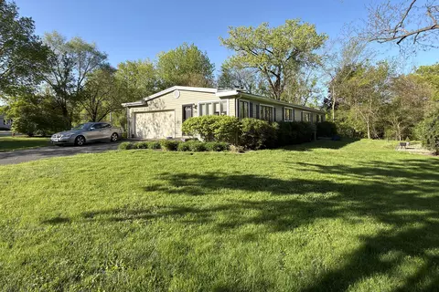 248 S Brockway St, Palatine, IL 60067