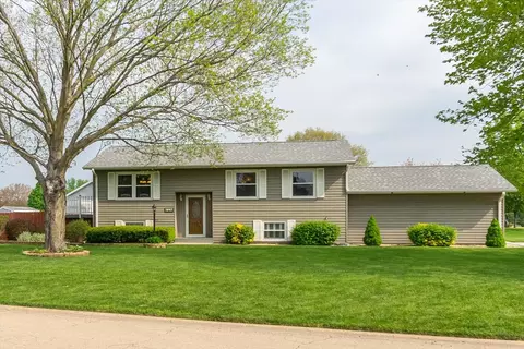 1047 E Market St, Hennepin, IL 61327