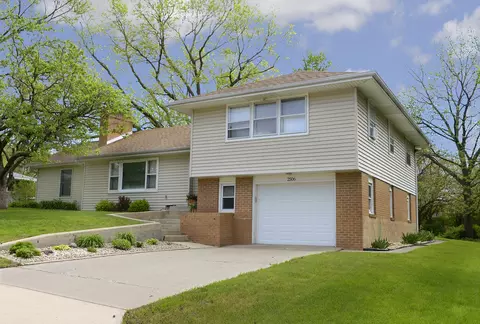2506 Sunset Blvd, Ottawa, IL 61350