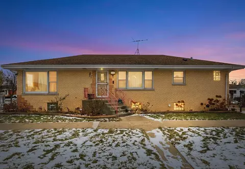 4724 N Ozark Ave, Norridge, IL 60706