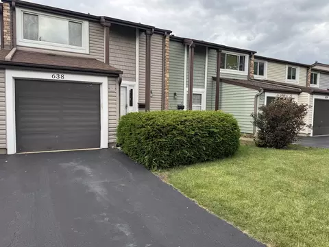 638 Lakeside Circle Dr, Wheeling, IL 60090