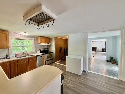 Kitchen - 7 Lost Ranch Rd, Murphysboro, IL 62966 photo 6 of 6