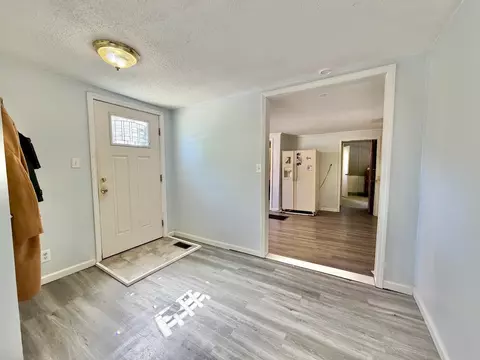 Entry Way - 7 Lost Ranch Rd, Murphysboro, IL 62966 photo 2 of 3