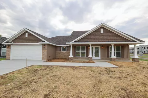 1600 Philip Ln, Marion, IL 62959