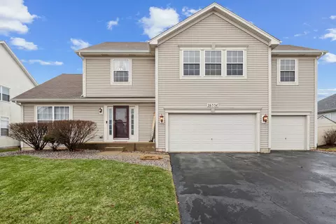 26334 W Silver Stream Dr, Channahon, IL 60410