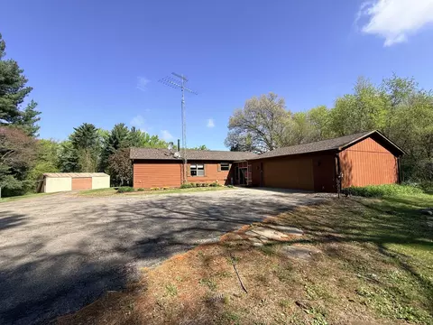 Exterior - 1355 Sublette Rd, Sublette, IL 61367 photo 11 of 17