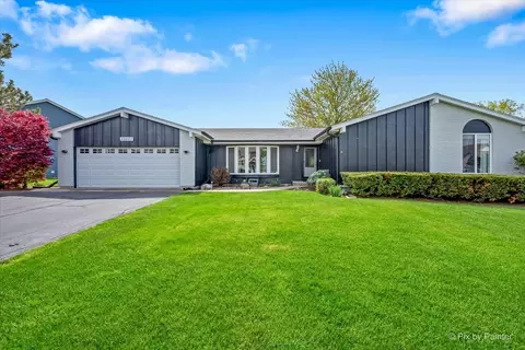 39867 N Harbor Ridge Dr, Antioch, IL 60002
