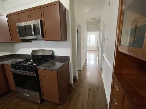 Entry Way - 4435 S Artesian Ave, Chicago, IL 60632 photo 2 of 2