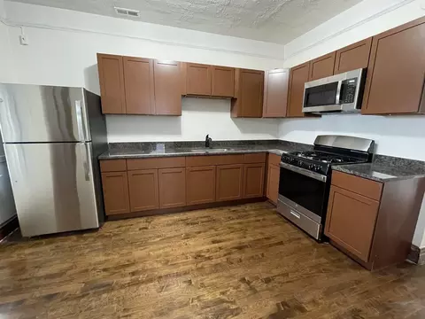 Kitchen - 4435 S Artesian Ave, Chicago, IL 60632 photo 2 of 3