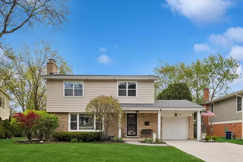 1317 Knollwood Rd, Deerfield, IL 60015