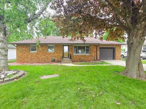 1718 Grace St, Streator, IL 61364