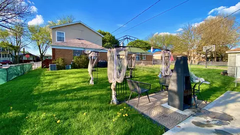 Exterior - 1633 E 93rd St, Chicago, IL 60617 photo 6 of 7