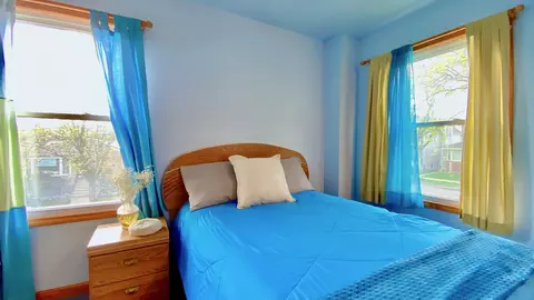 Bedroom - 1633 E 93rd St, Chicago, IL 60617 photo 1 of 4