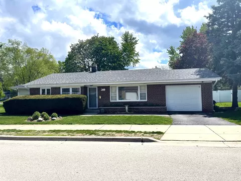 903 Erie St, Elgin, IL 60123