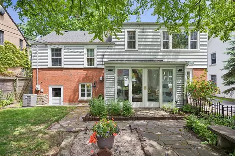 Exterior - 712 Juniper Rd, Glenview, IL 60025 photo 6 of 11