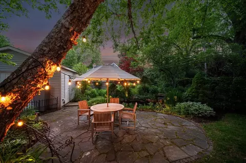 Exterior - 712 Juniper Rd, Glenview, IL 60025 photo 9 of 11