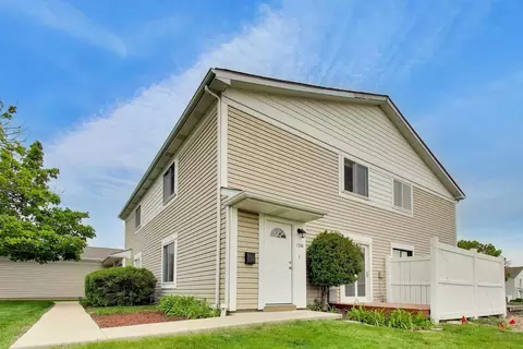 1536 Cornell Cir #34A, Hoffman Estates, IL 60169