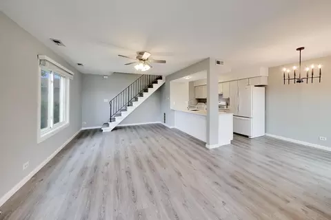 Living - 1536 Cornell Cir #0, Hoffman Estates, IL 60169 photo 1 of 3