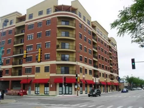 4953 Oakton St #203, Skokie, IL 60077