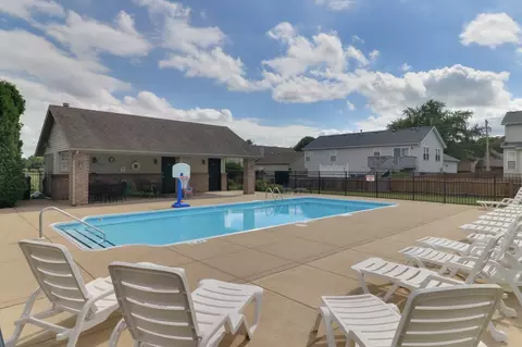 Exterior - 460 Beechwood Ct, Normal, IL 61761 photo 13 of 13