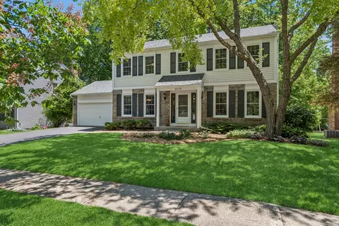 2079 Lawson Blvd, Gurnee, IL 60031