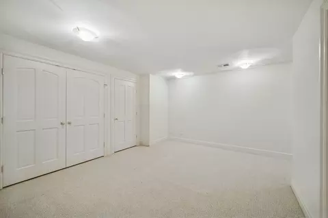 Bedroom - 130 Maple Hill Rd, Glencoe, IL 60022 photo 3 of 4