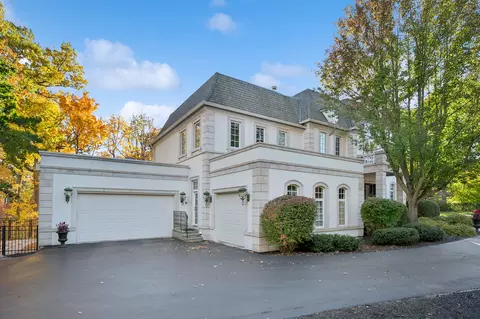 Exterior - 130 Maple Hill Rd, Glencoe, IL 60022 photo 3 of 15