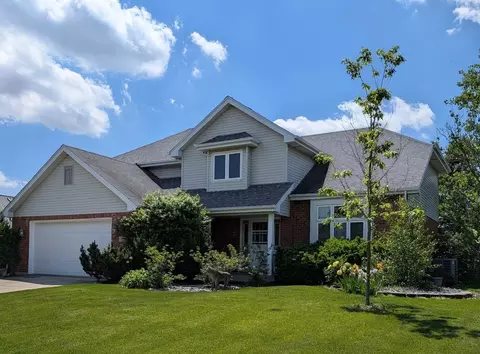 711 Dartmouth Ln, New Lenox, IL 60451