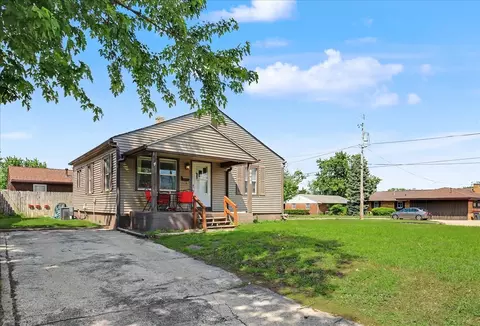 1521 Fisher St, Pekin, IL 61554