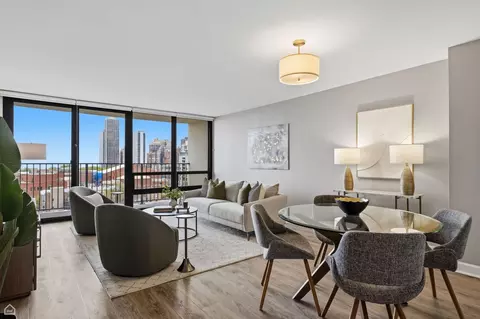 1636 N Wells St #1011, Chicago, IL 60614