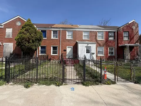 652 E 105th Pl, Chicago, IL 60628