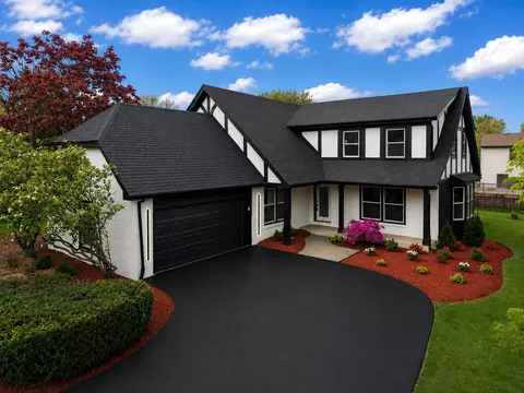 625 Edward Rd, Naperville, IL 60540