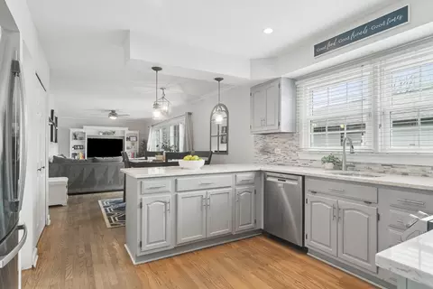 Kitchen - 4331 Hoover St, Rolling Meadows, IL 60008 photo 3 of 3