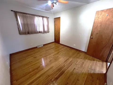 Bedroom - 3939 W 84th Pl, Chicago, IL 60652 photo 5 of 7