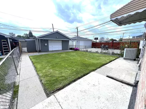 Exterior - 3939 W 84th Pl, Chicago, IL 60652 photo 2 of 5