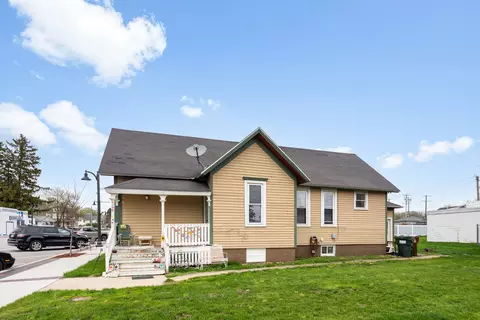Exterior - 203 N Second St, Peotone, IL 60468 photo 2 of 2