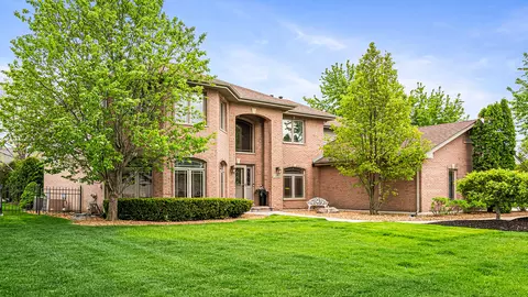 22043 Emily Ln, Frankfort, IL 60423